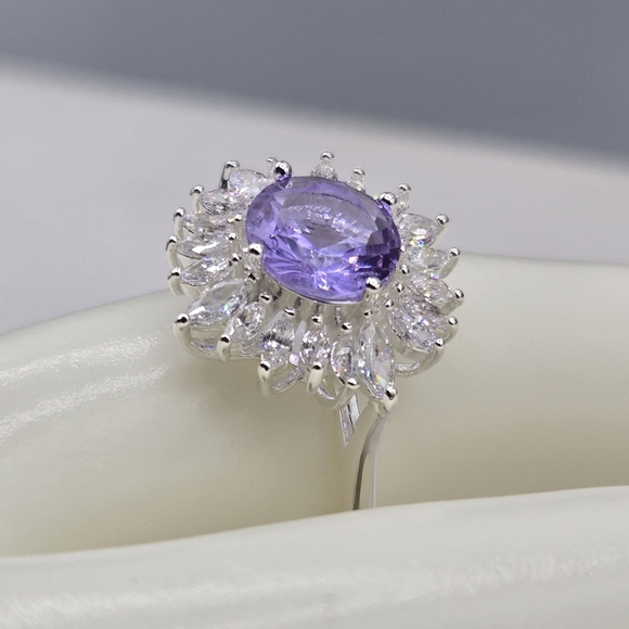 Swarovski Crystal Elements Silver Statement Ring Light Amethyst Purple Size 7 - Picture 5 of 10